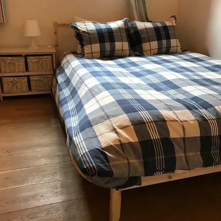 Elin Apartment *